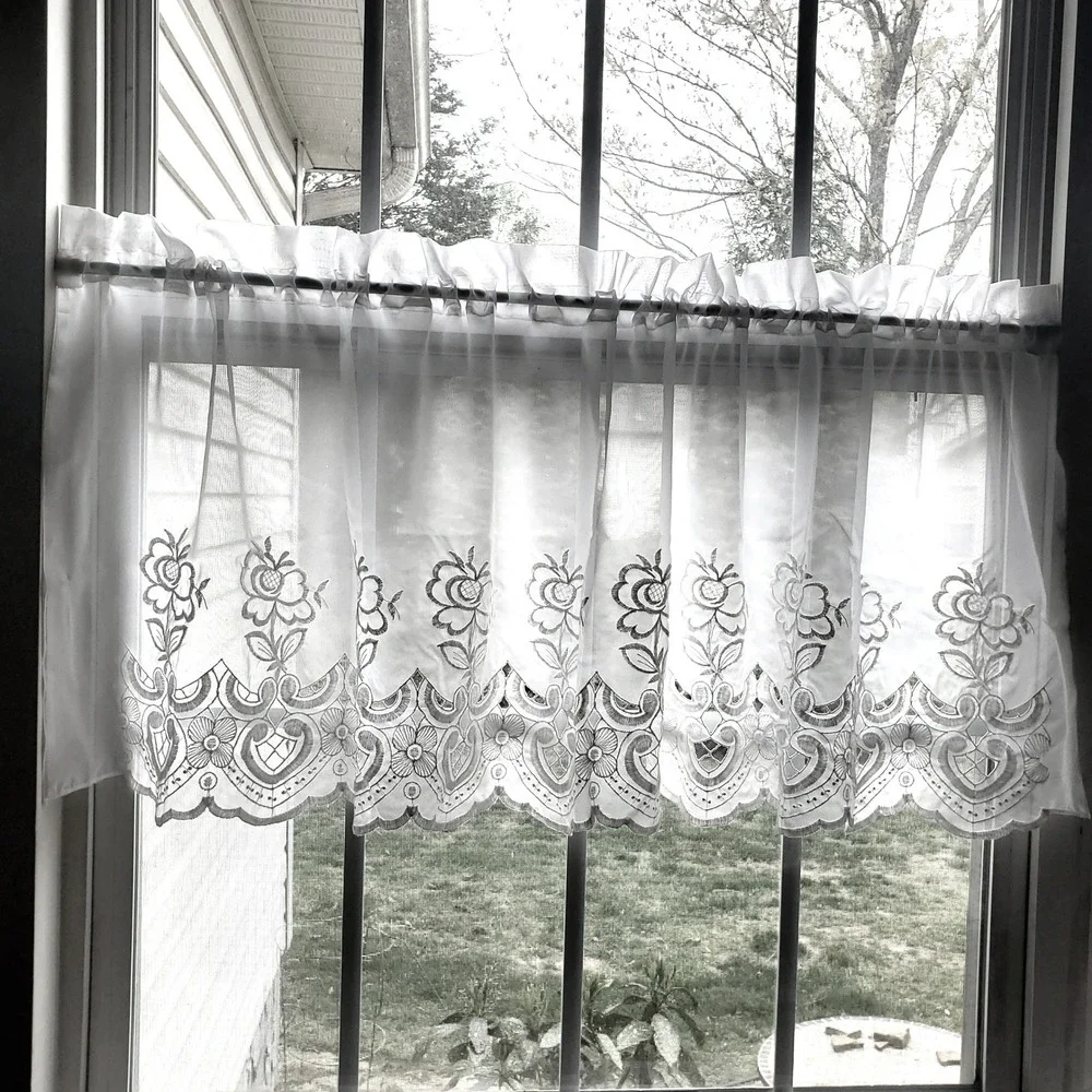 Vintage White Floral Embroidered Lace Sheer Curtain Valance 21 1/2